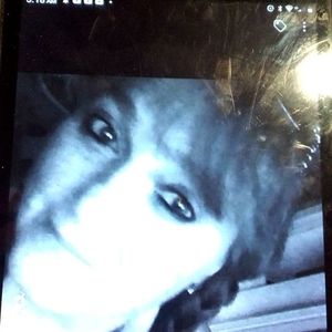 Meet your Posher, Elaine